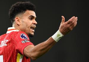 开云app-迪亚斯缺席利物浦vs米兰，罗马诺：拜仁继续与利物浦商谈他的转会