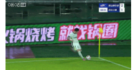 开云体育-朴志洙俯身头球破门，三镇客场2-2扳平比分！