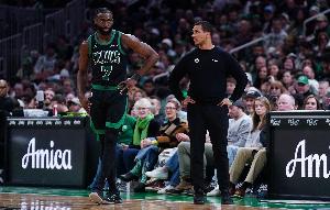 开云app-队记谈绿军首发：布朗&amp;怀特&amp;普理查德 另外两人取决于主帅的战术